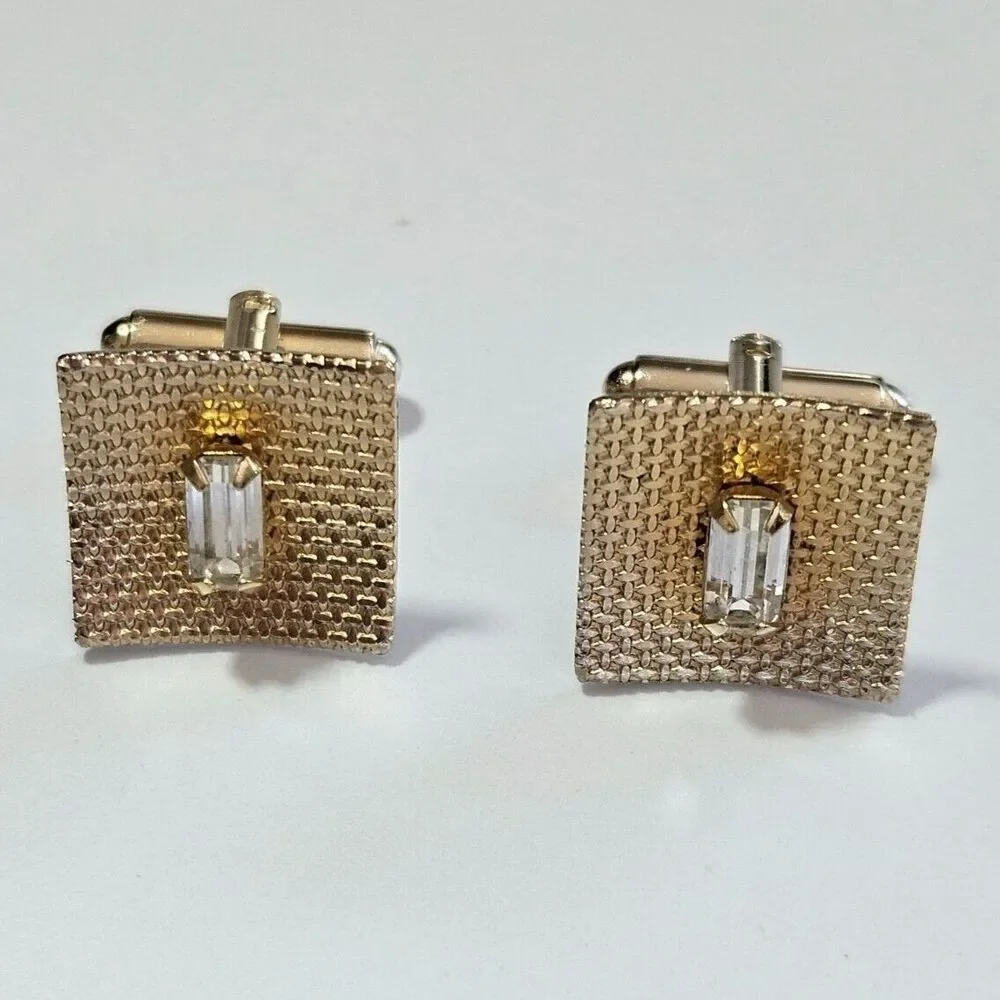 *Sale* Shield's vintage gold tone cufflinks